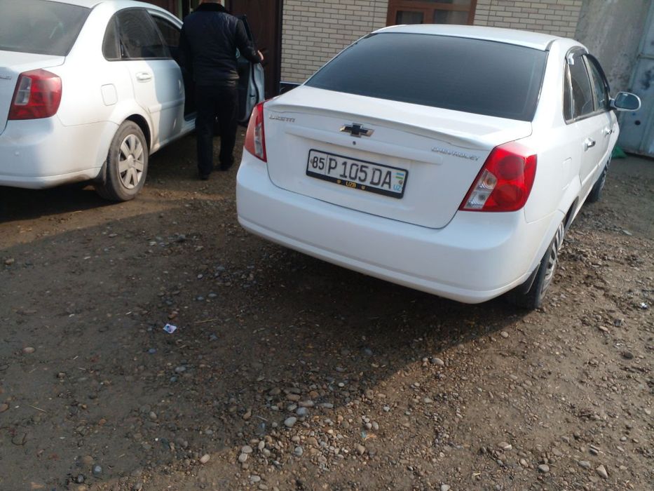 Мошина гиждувонда