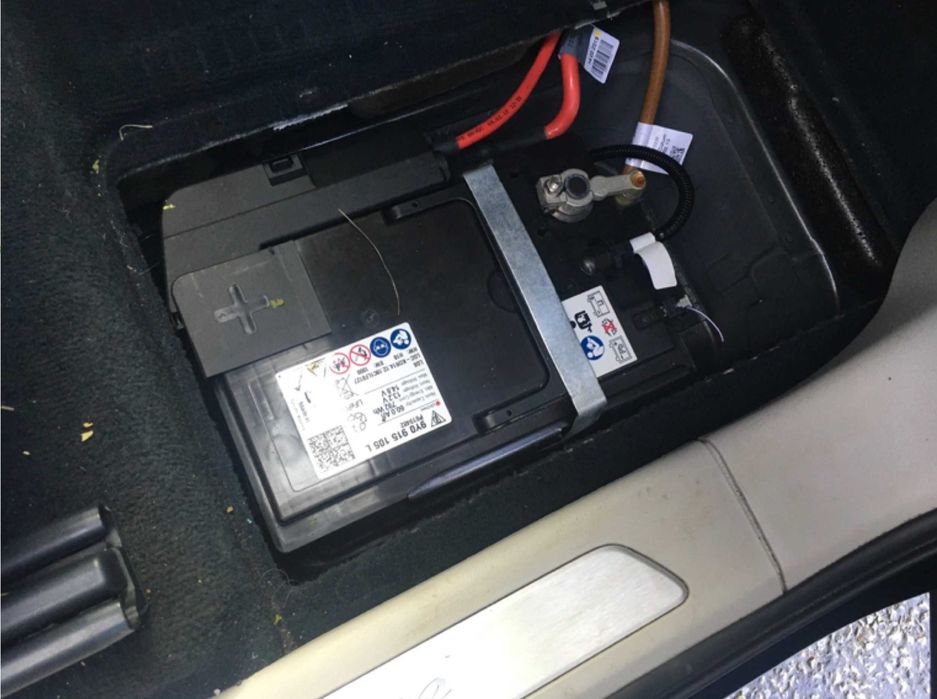 Reparatii baterii LiFePo4 porsche cayenne, TAYCAN,LAMBORGHINI URUS,etc