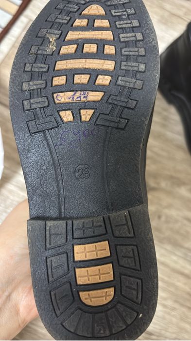 Продам ботиночки на мальчика