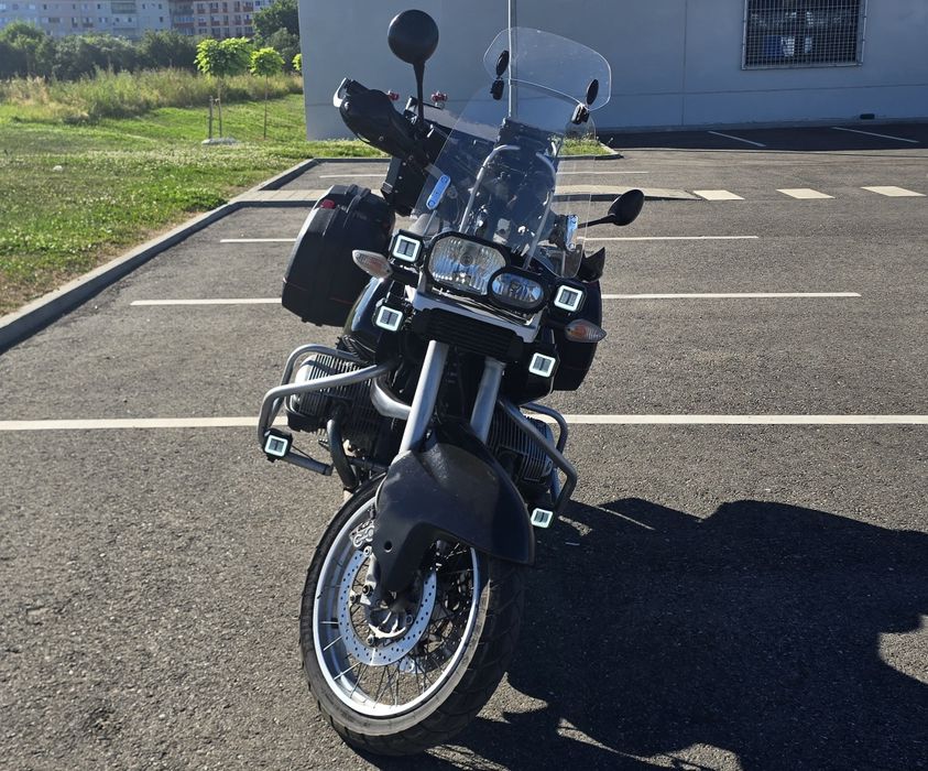 Motocicleta BMW R1100R GS