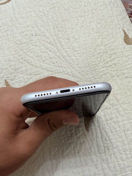 Iphone Xr идиальный кроме акб