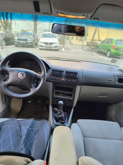 Auto VW Golf 1.9 TDI 2000