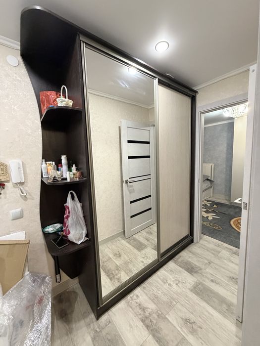 Продам шкаф купе в отличном состоянии