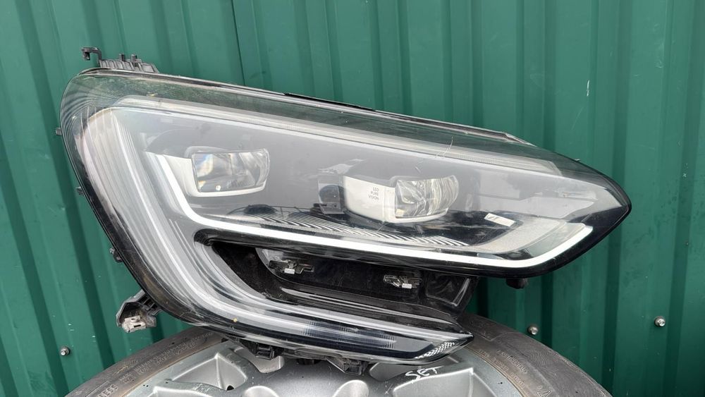 Far dreapta led Renault Megane IV