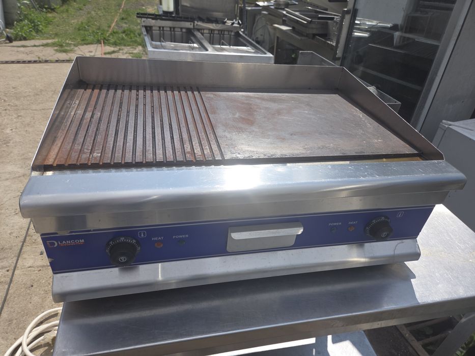 Grill de banc pe gaz sau curent, neted și striat,