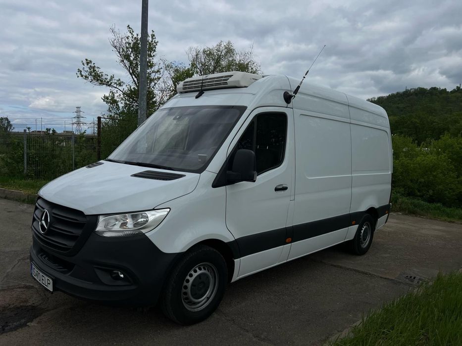 Mercedes sprinter 314 frigorific an 2022 predare leasing