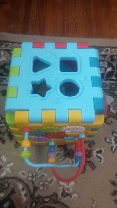 Занимателна играчка за най-малките