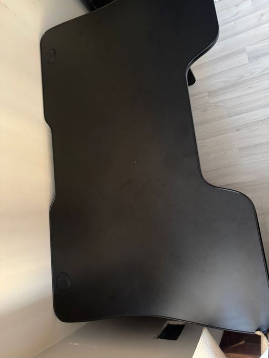 Продаю письменный стол