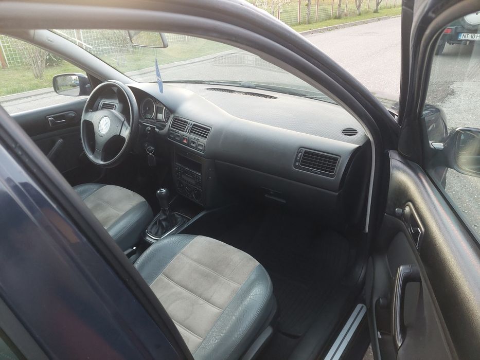 Volkswagen - Bora