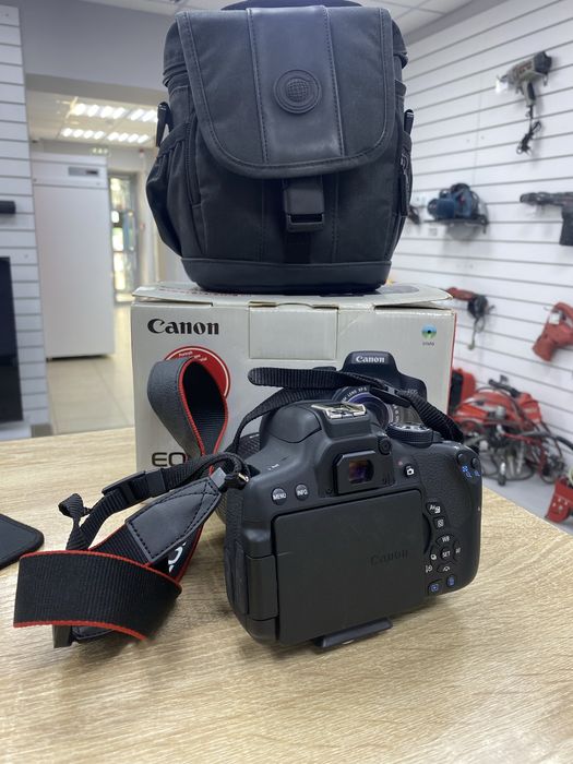 Фотоаппарат Canon EOS 750d TM79