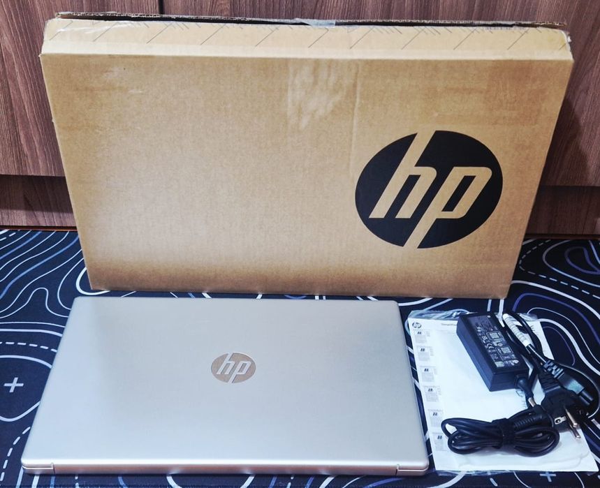 Hp laptop 15 Ультрабук 24-25 год!