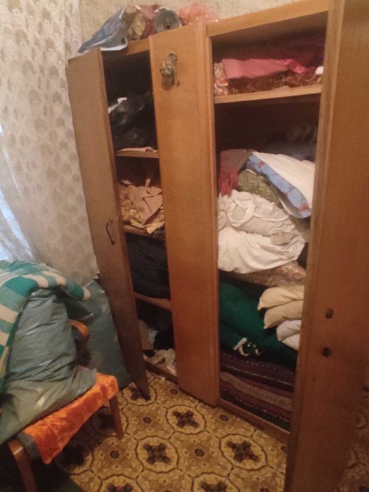 Антикварен гардероб