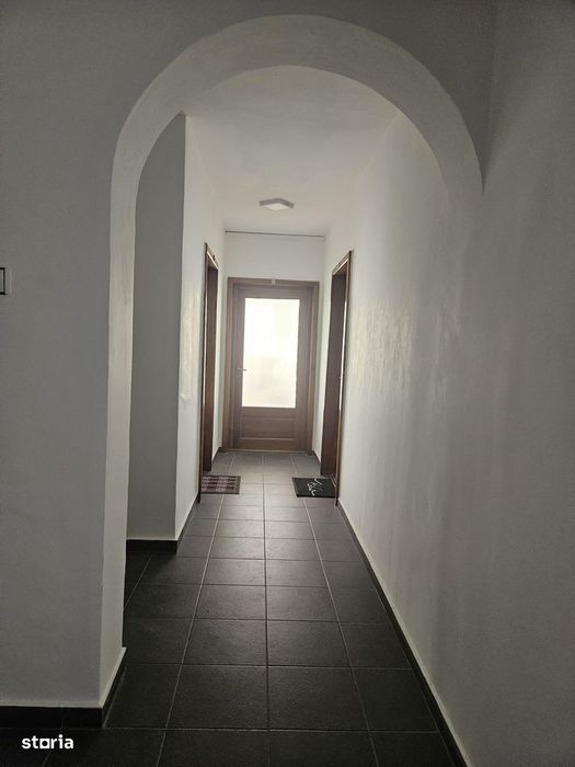 Birou de închiriat în zona Carrfour,Calea Bucuresti