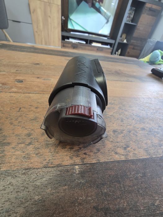 Автоматична хранилка за аквариум