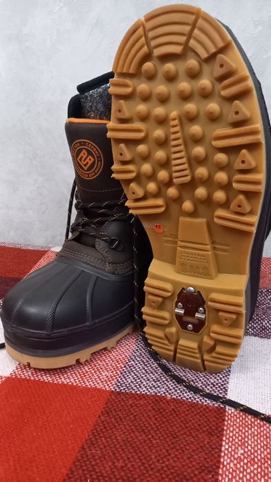 Продам ботинки Ямалы  43 размер