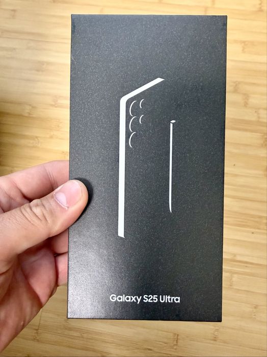 Samsung Galaxy S25 Ultra  512 GB - Titanium Gray ( Gold ) Ca Nou ! Folosit 4 Luni - Factura Emag pe Numele meu