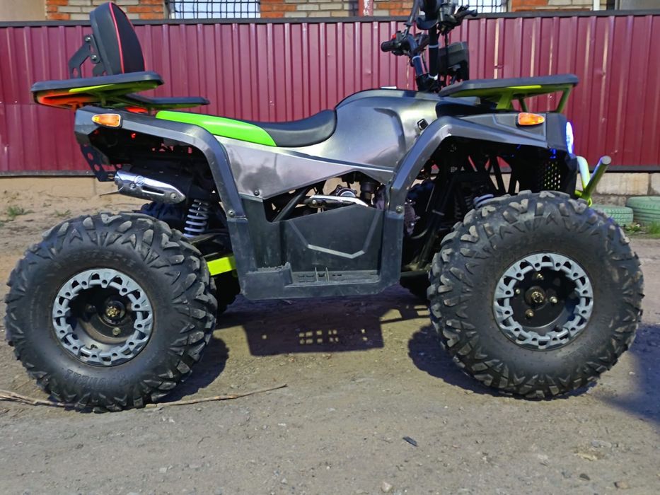 Продам квадроцикл  150 куб подростковый
