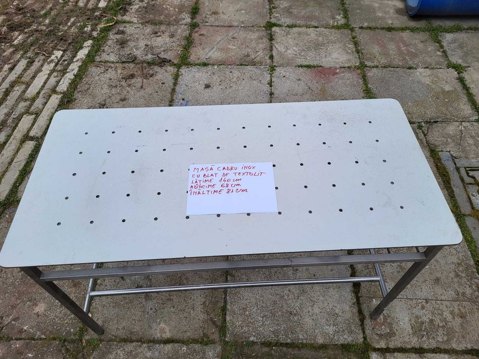 Cărucior și masă inox spălătorie