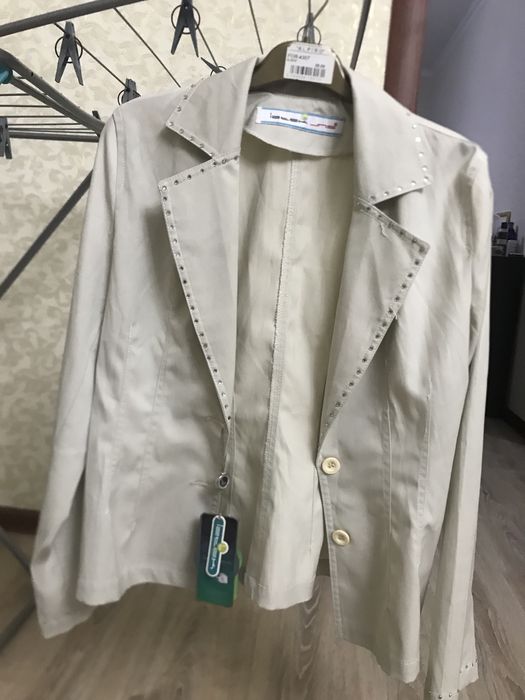 Костюм женский