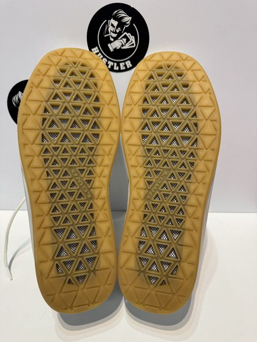 Обувки LOWA GORE-TEX .Номер 44.5