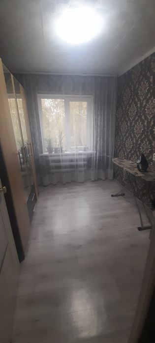 Продам квартиру 4-х ком.