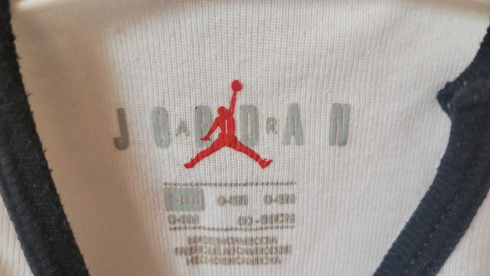 Бебешки комплект боди, шапка и чорапи-Jordan, 0-6 м.