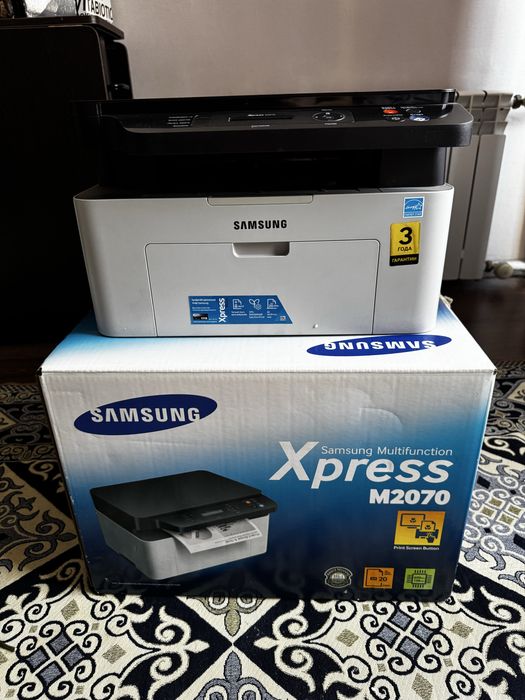 Принтер Xpress M2070