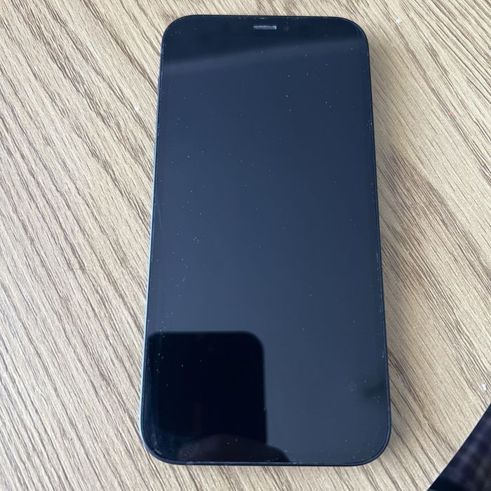 Iphone 12 64 gb перфектен