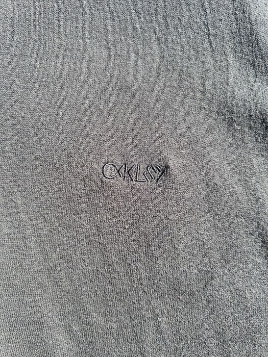 Pulover Oakley V-Neck barbati toamna negru marimea XL slim fit ca NOU