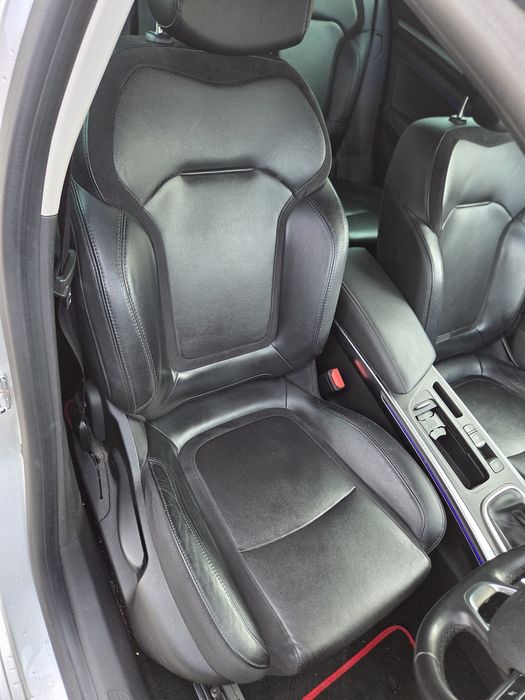 Interior scaune piele si alcantara renault Megane 4 hatchback bose