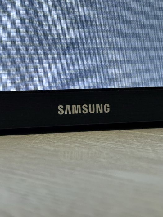 Телевизор Samsung 43 дюйма (Smart TV)