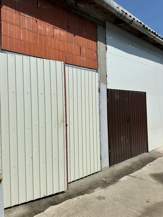 Garaj  zona Romeur 25 mp