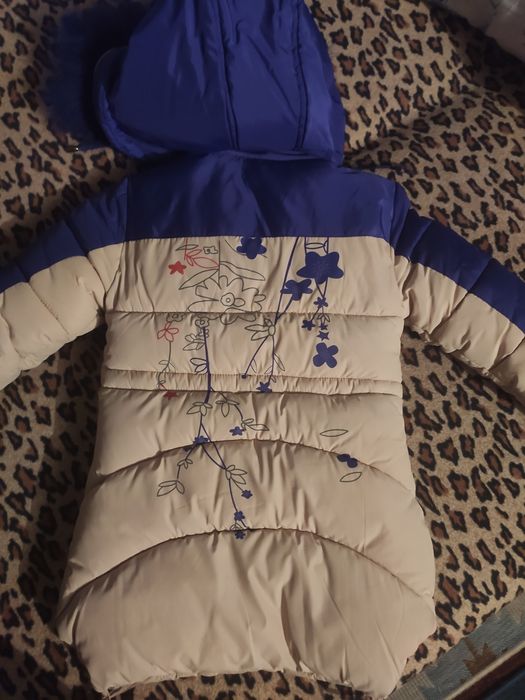 Продам замний пуховик на девочку