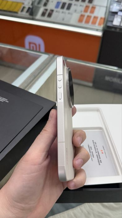 Xiaomi 17 Ultra Leica edition 1TB
