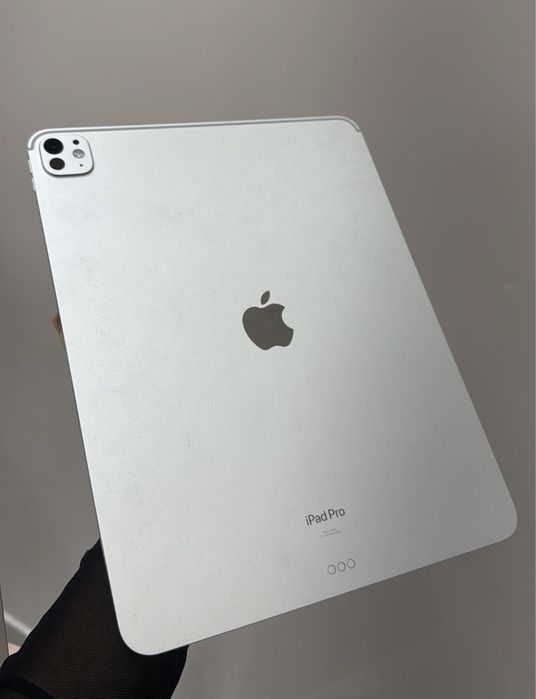 IPad Pro 13 со стилусом