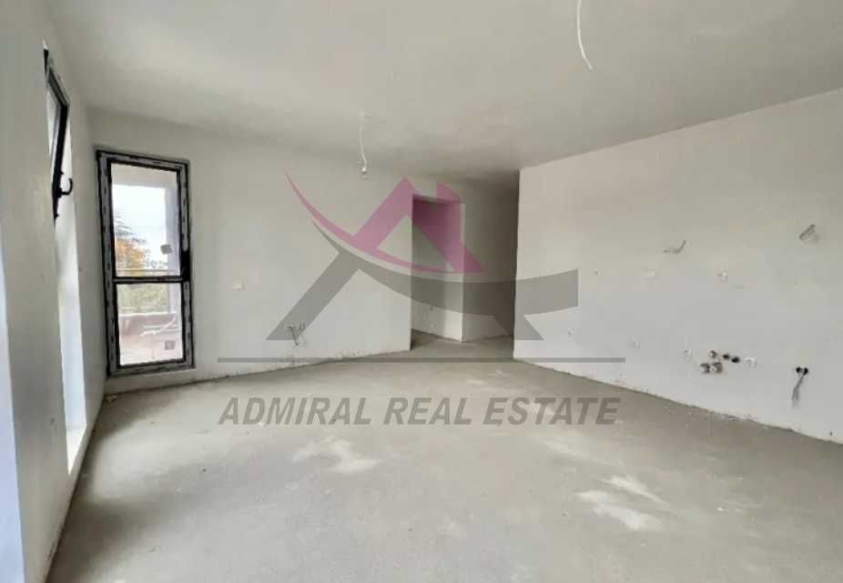 Продава се Тристаен апартамент в Варна, м-т Траката - 85 кв.м за 1942 €/кв.м - Снимка #2