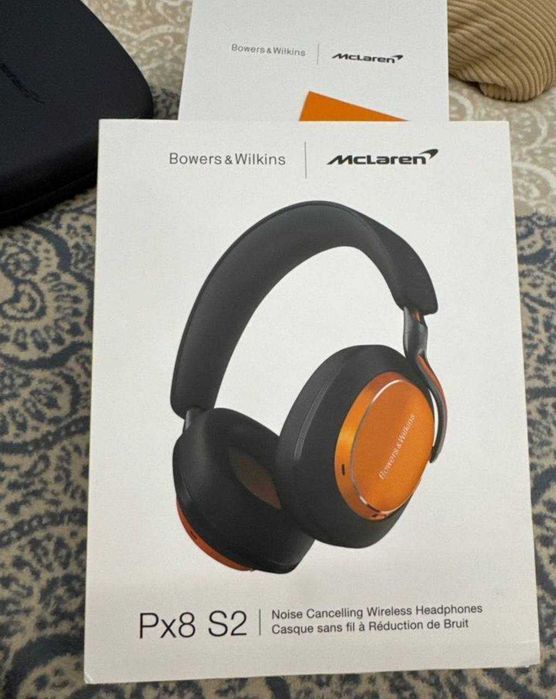 Слушалки Bowers & Wikins px8 s2
