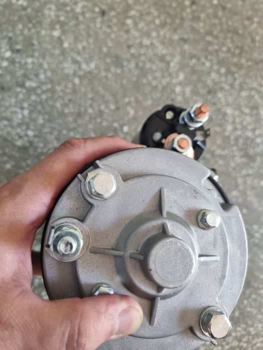 Electromotor nou pentru marca FORD