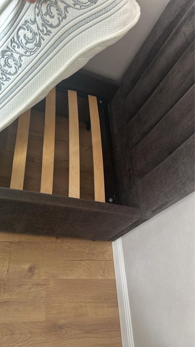 Две спальные кровати