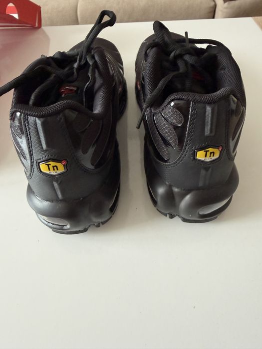 Nike Air Max Plus ‘Black University Red’