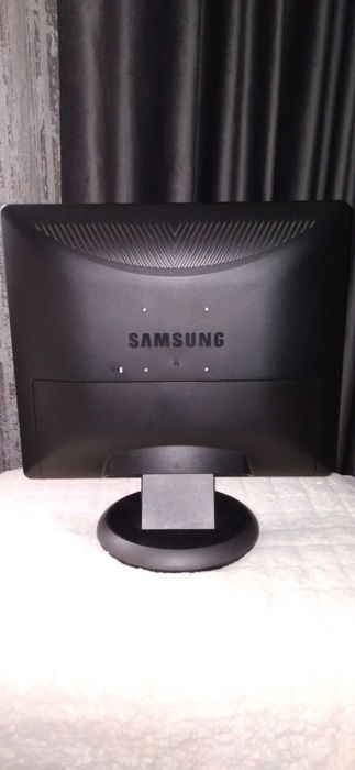 Монитор SAMSUNG 931BF