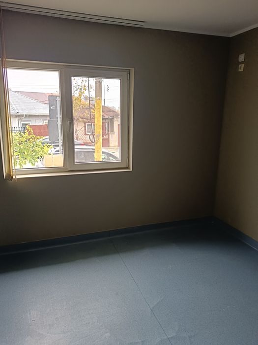 Spațiul ultracentral, 4 camere, ideal comercial și rezidențial.