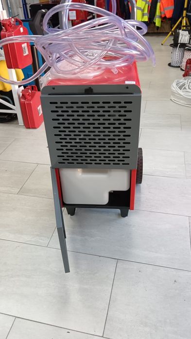 Închiriez dezumidificator industrial