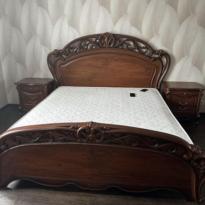 продам спальный гарнитур б/у