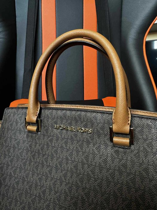 Оригинална чанта Michael Kors – отлично състояние