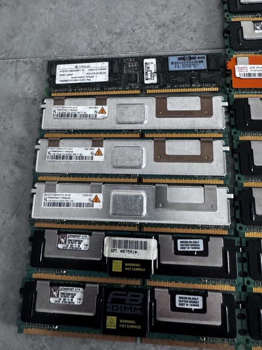 Vând lot memorii server DDR2 ECC pentru servere vechi