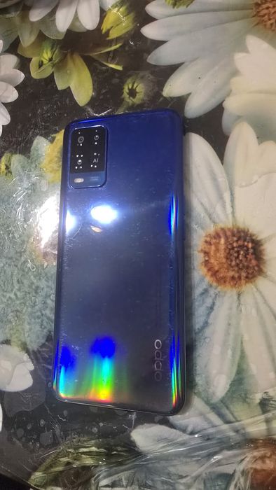 Продаётся бу смартфон