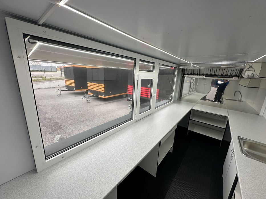 Каравана търговска 4.00-2.00