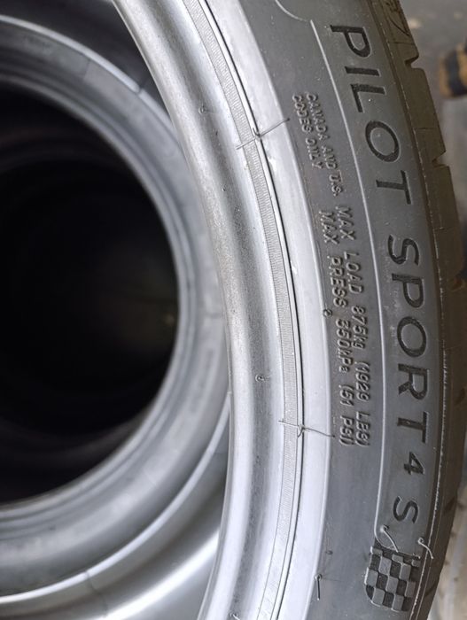 O anvelopă de vara 275 35 21 Michelin dot 2018 7mm