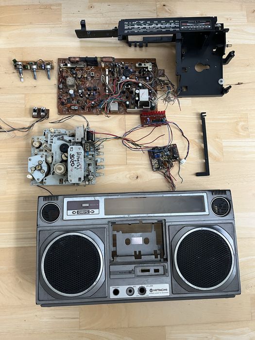 HITACHI TRK 8020E на части